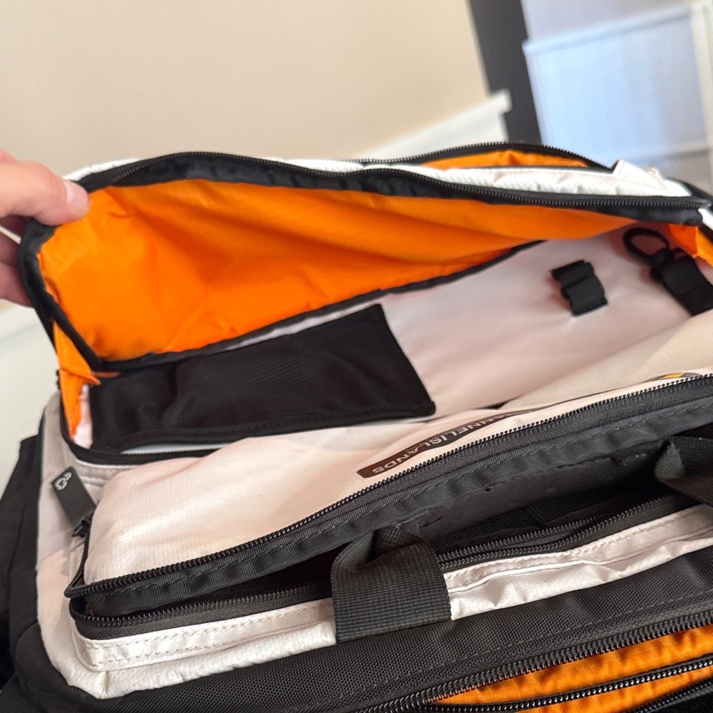 Channel Islands Surfboards Laptop Bag - Picture 5 of 13